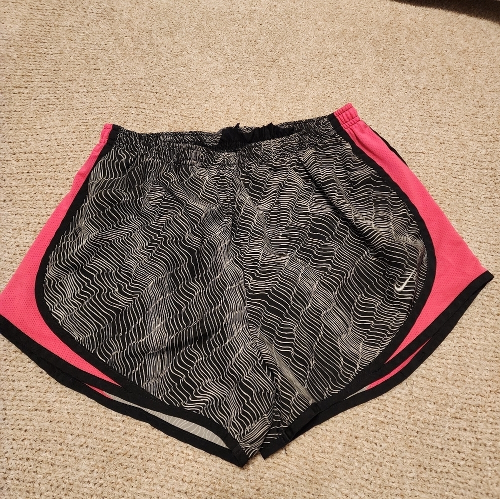 Nike Running Shorts Pink/black Size Small